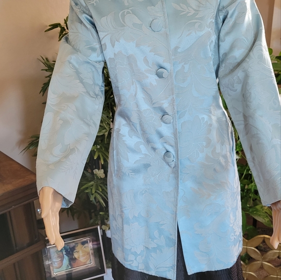 Light blue button up coat. Beautiful for dress or jeans - Picture 2 of 4